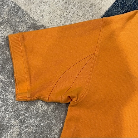 Orvis Men's Pink Orange Golf Shirt Size M Arm Gussets Short Sleeve 3 Button - Picture 5 of 12
